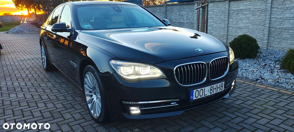 BMW Seria 7 740d Edition Exclusive - 23