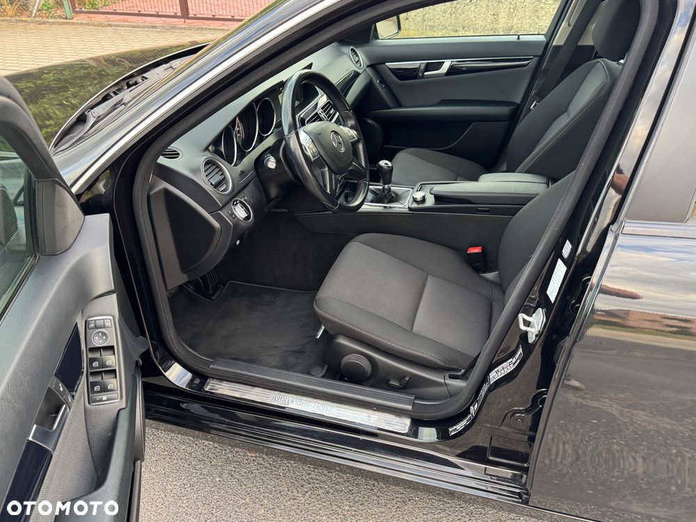 Mercedes-Benz Klasa C 200 CDI Edition - 7