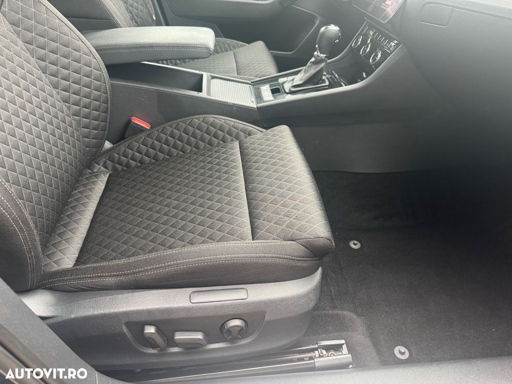 Skoda Superb Combi 2.0 TDI DSG Style - 19