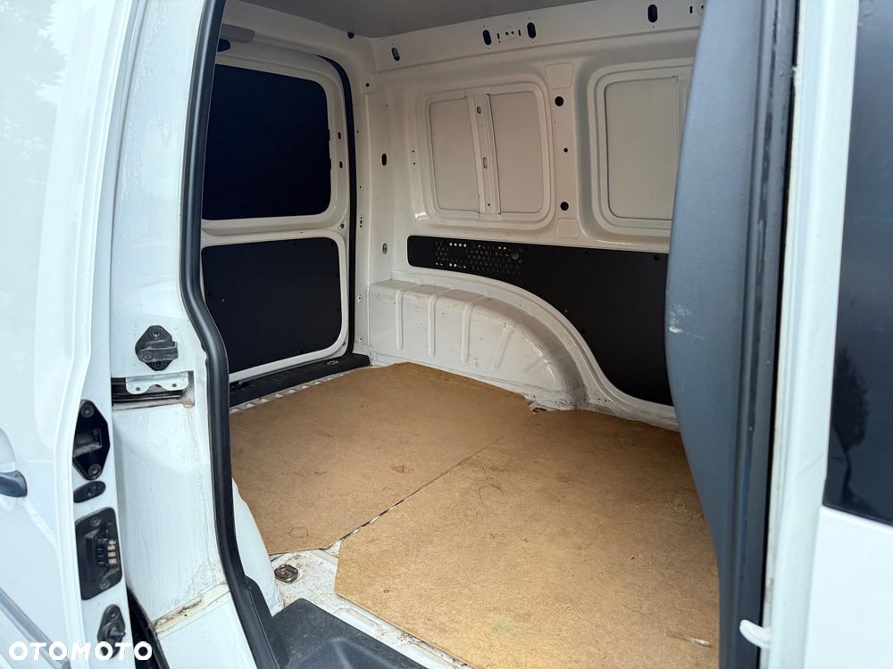 Volkswagen Caddy Mixt - 11