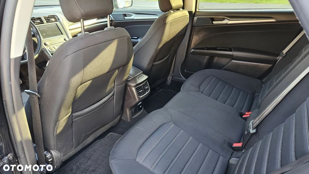 Ford Mondeo 2.0 TDCi ECOnetic Start-Stopp Business Edition - 13