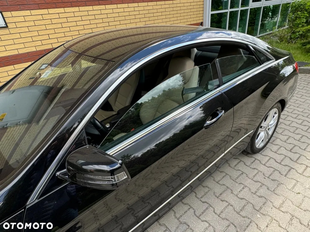 Mercedes-Benz Klasa E 250 CGI BlueEffICIENCY - 33