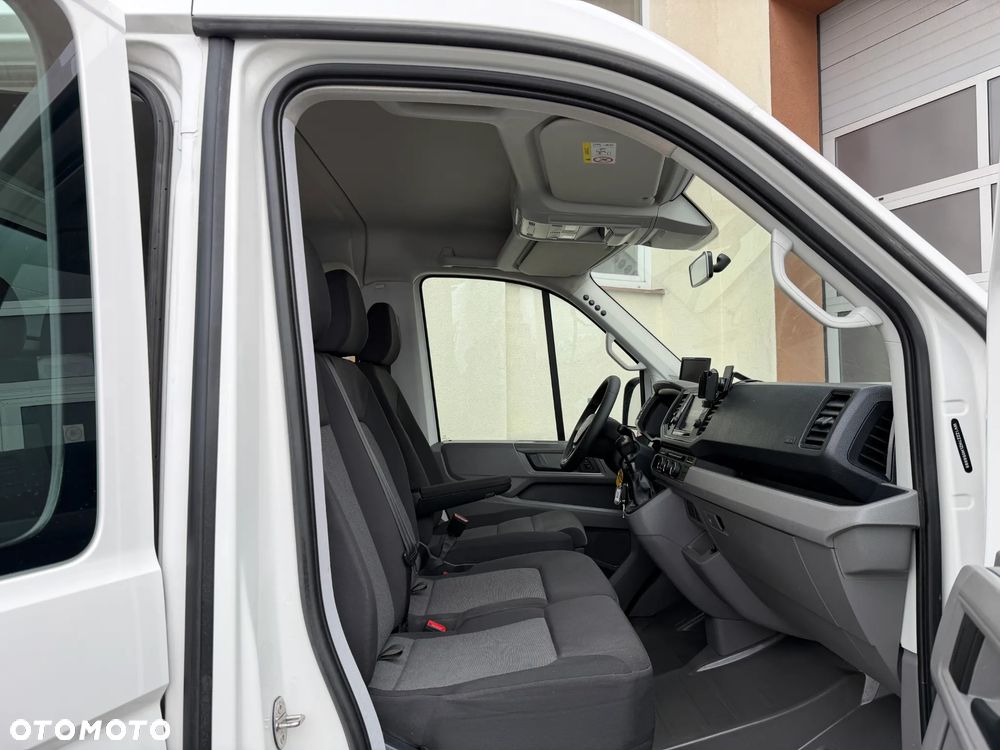 Volkswagen Crafter Doka Brygadówka 7 osób - 25