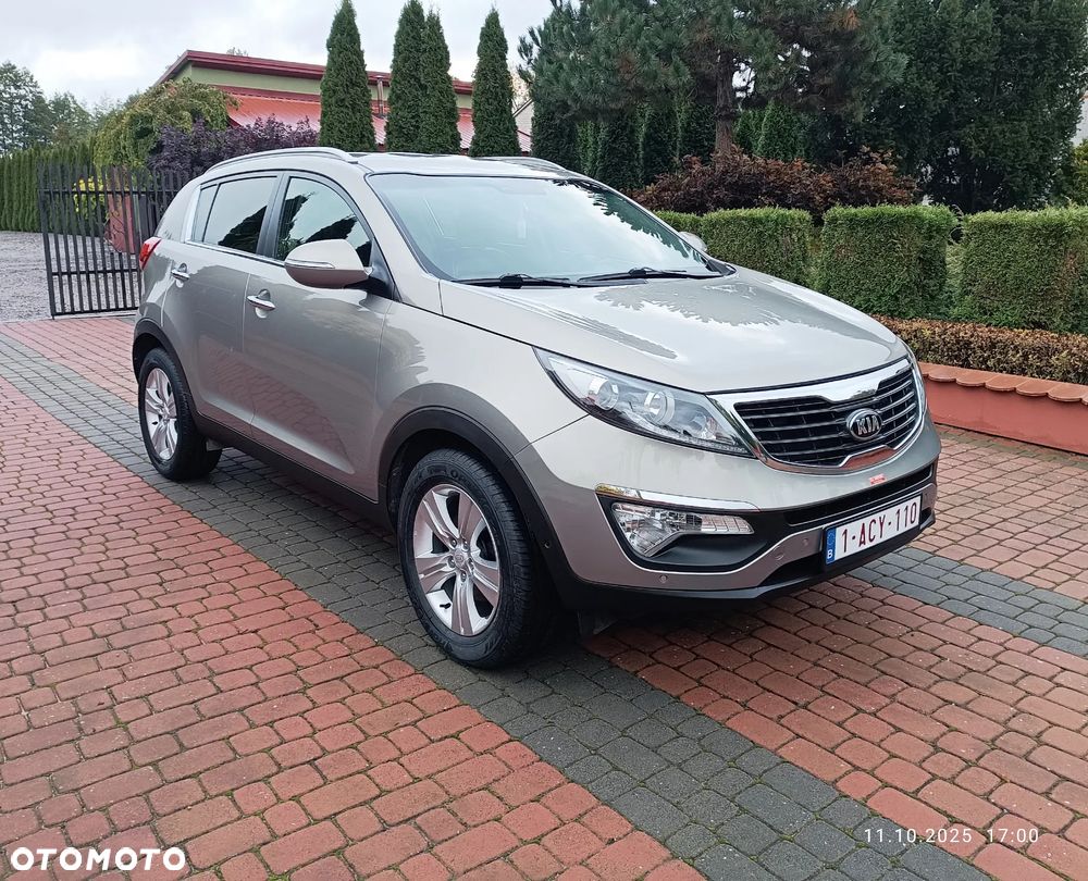 Kia Sportage 1.7 CRDI 2WD ISG Dream-Team Edition - 9