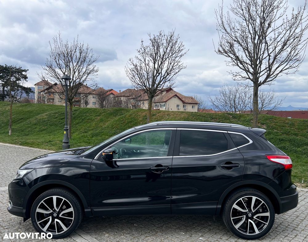 Nissan Qashqai 1.6 DCI TEKNA+ - 10