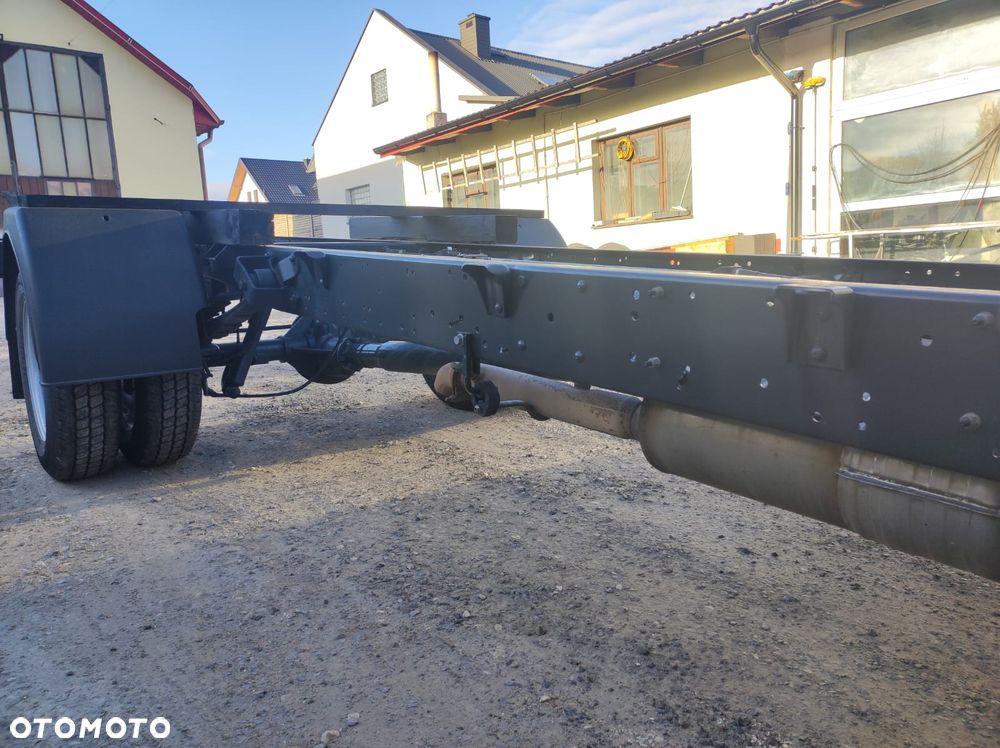 Iveco 35C180 - 8