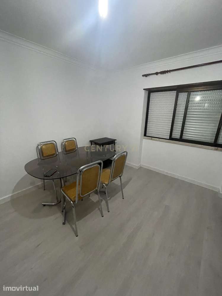 Apartamento T0 para investidores com inquilino - T0 - 1 divisão Assoal - Grande imagem: 3/10