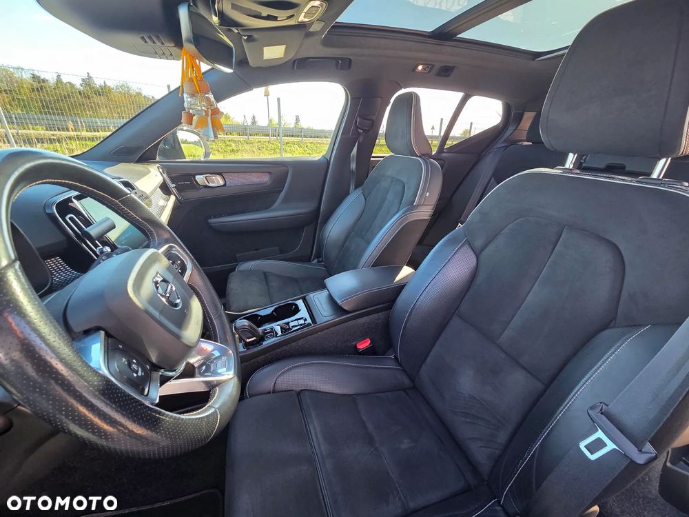 Volvo XC 40 D4 AWD R-Design - 7