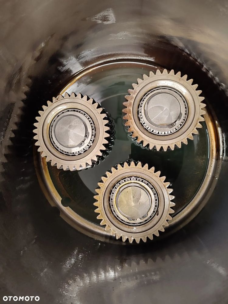 Zwolnica 7700607902 Zwrotnica 7600645001 7700608601 Massey Ferguson 8690 - 5