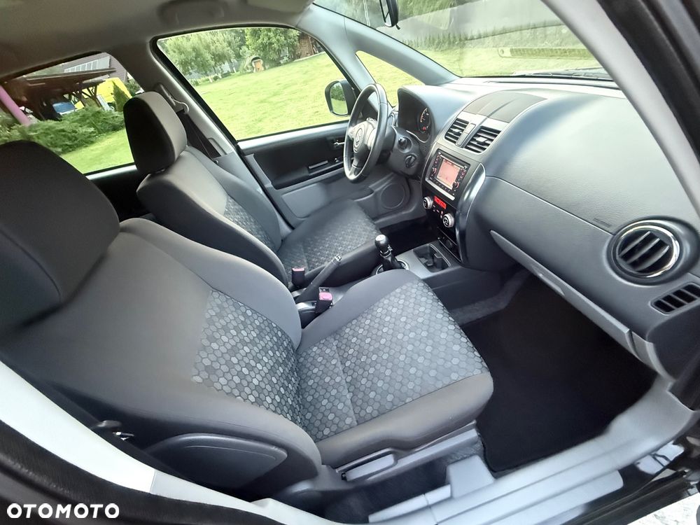 Suzuki SX4 Classic 1.6 VVT 4x4 Style - 12