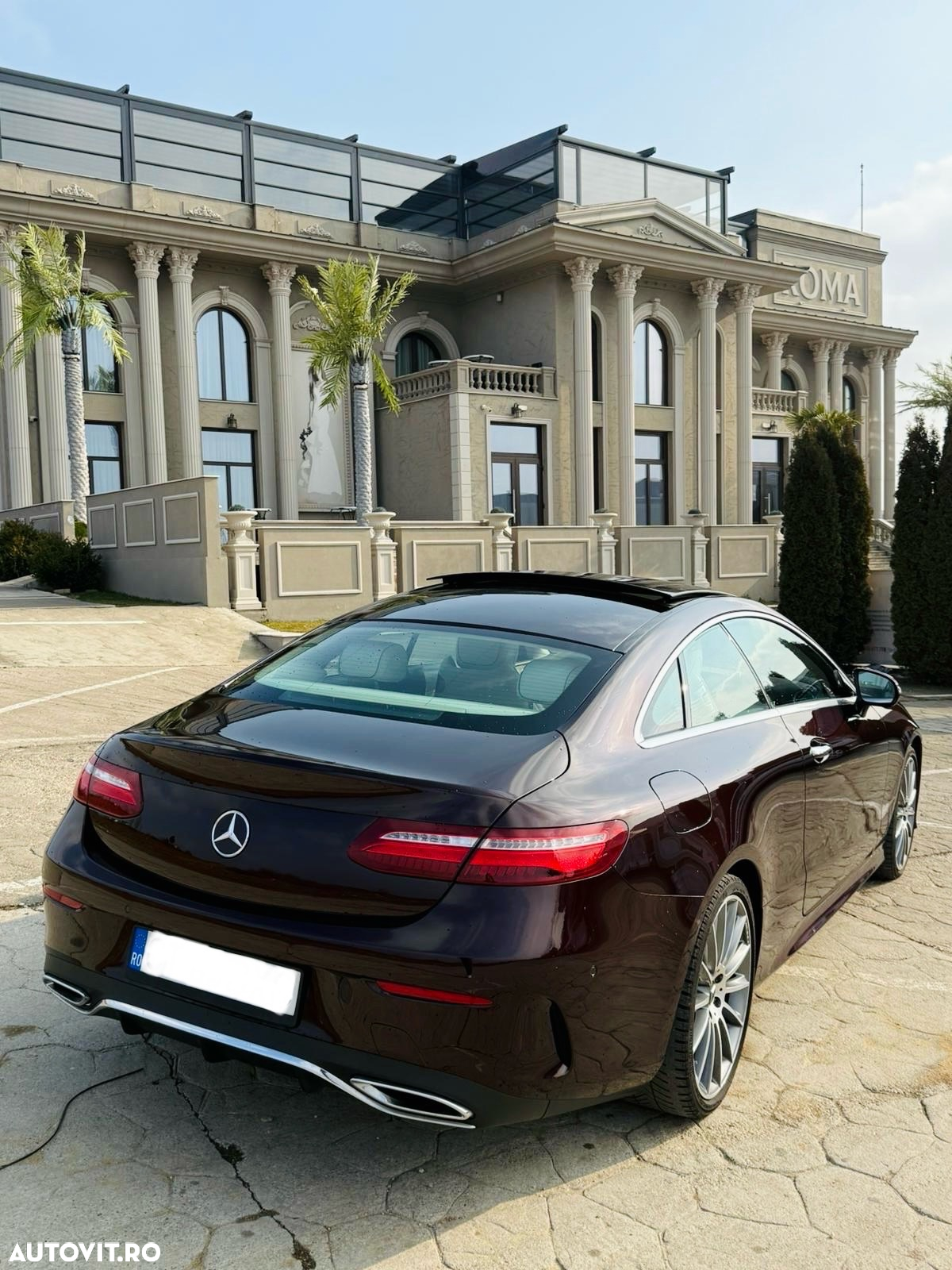 Mercedes-Benz E 220 d Coupe 9G-TRONIC AMG Line - 4