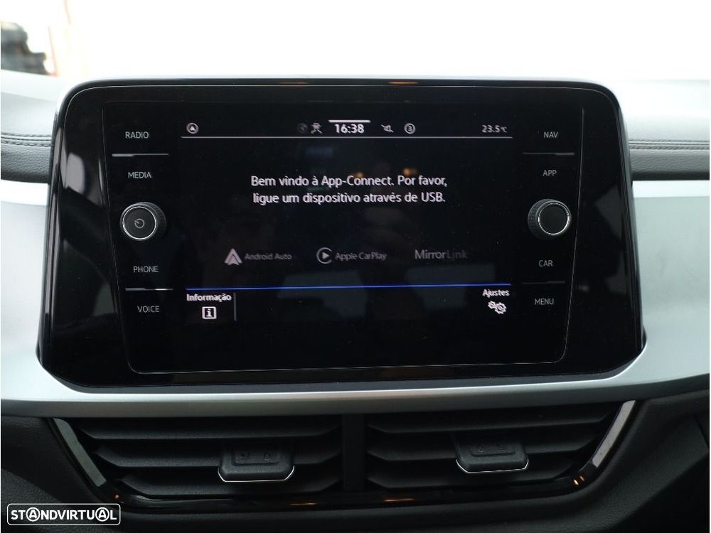 VW T-Roc 1.0 TSI Urban - 23