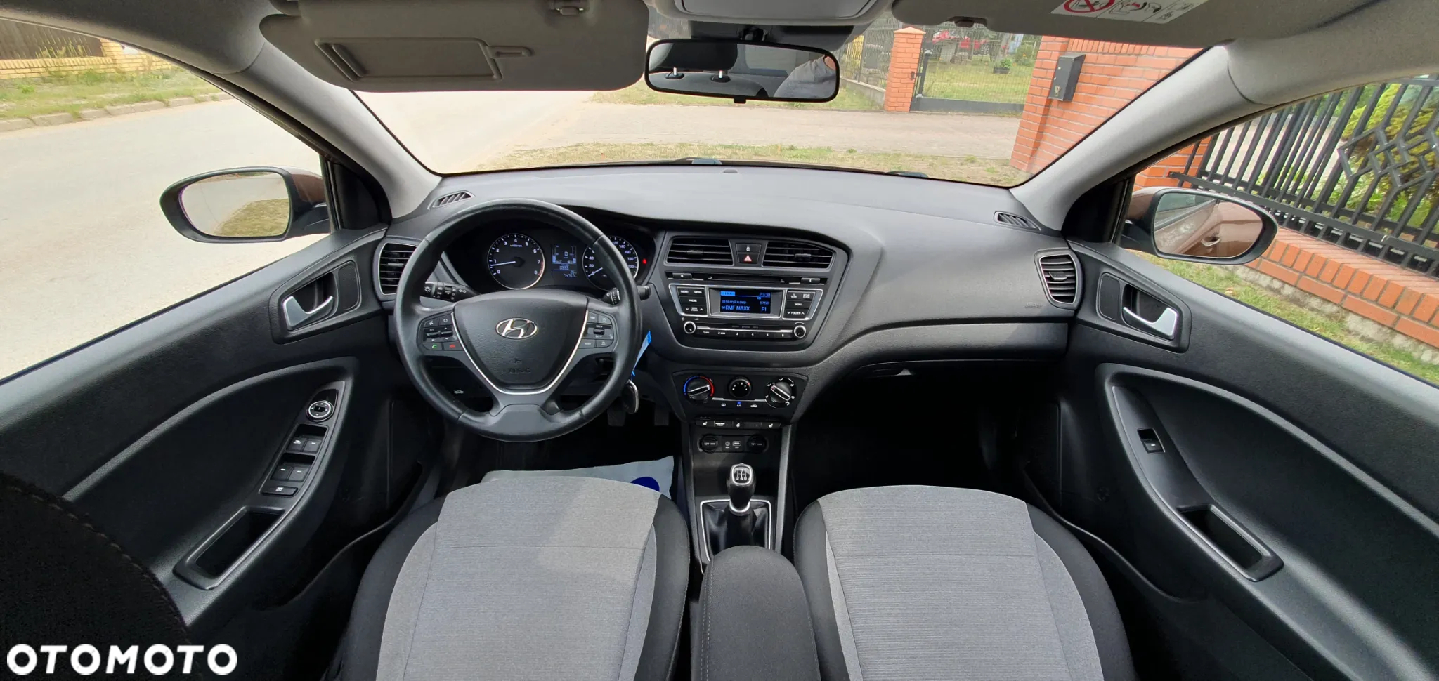 Hyundai i20 1.2 YES Silver - 18