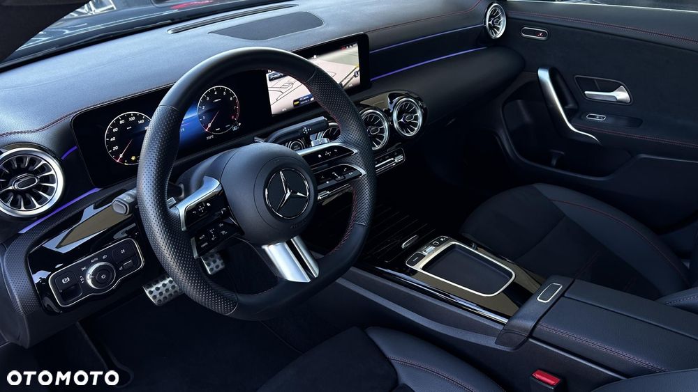 Mercedes-Benz CLA - 11