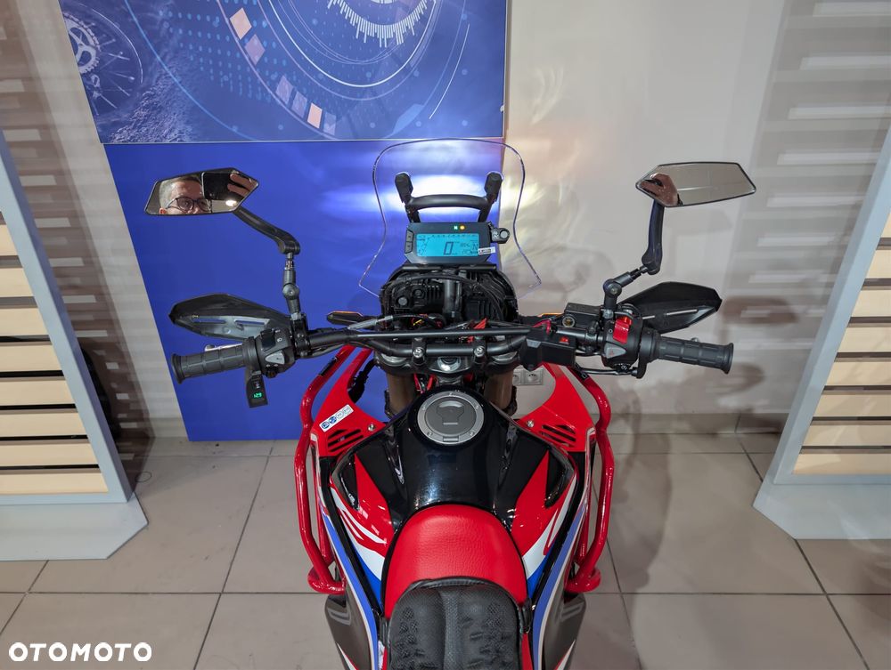 Honda CRF - 9