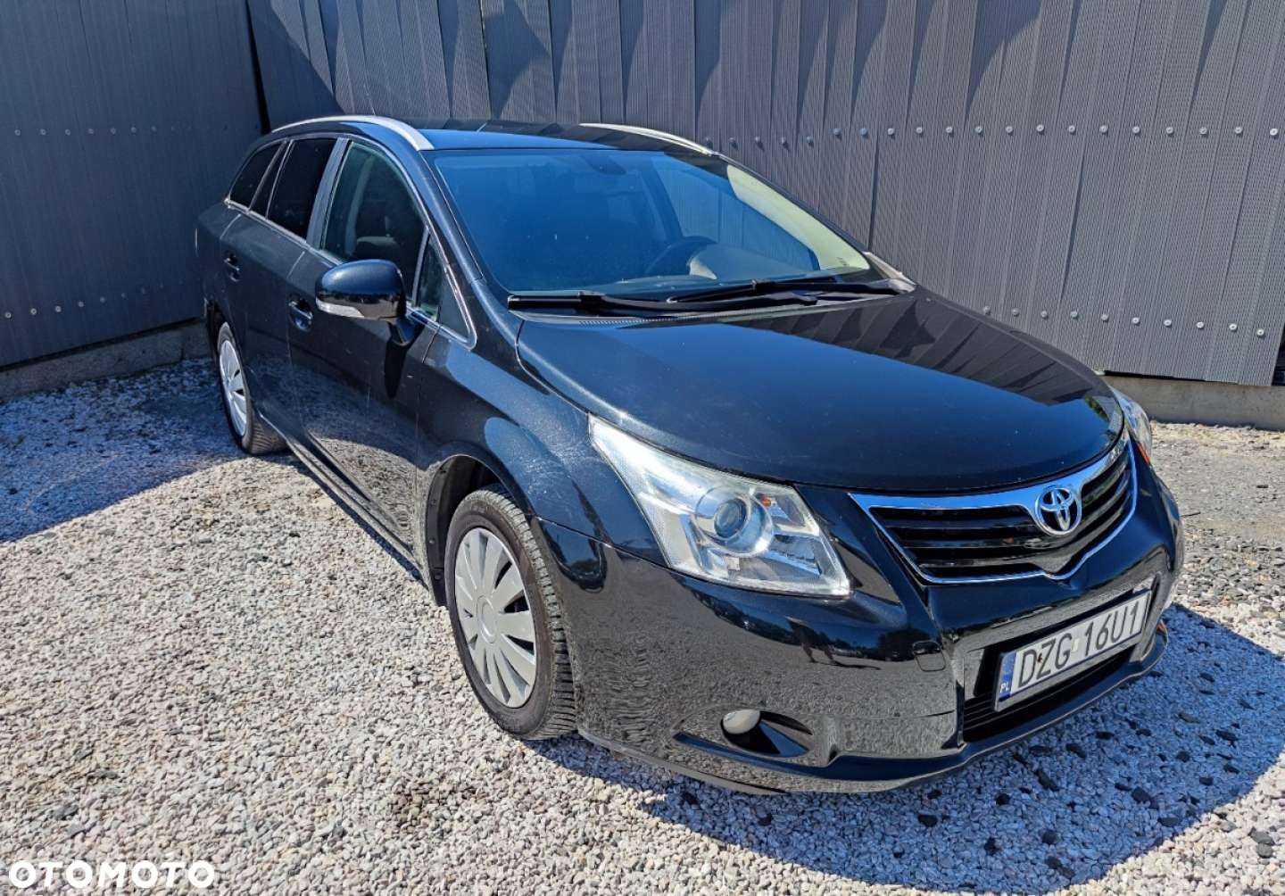 Toyota Avensis - 4
