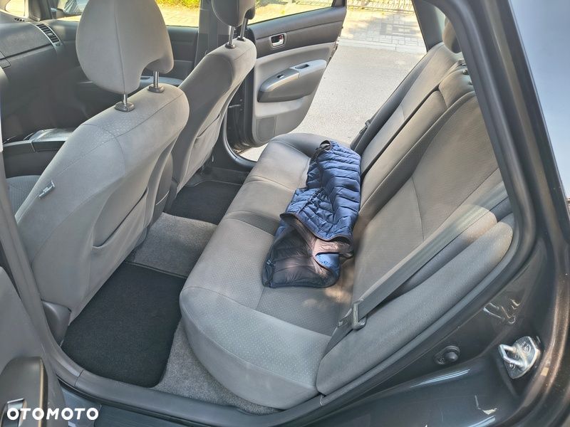 Toyota Prius - 6