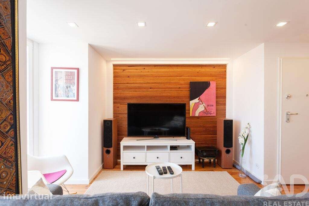 Duplex T2 em Penha de França de 84 m2 - Grande imagem: 4/28