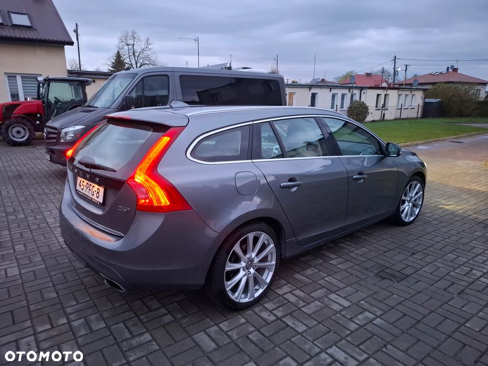 Volvo V60 D6 Twin Engine Geartronic Summum - 6