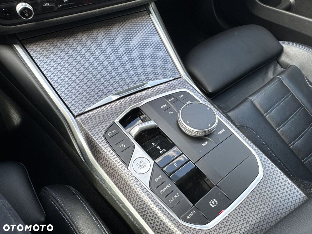 BMW Seria 3 M340d xDrive mHEV sport - 17