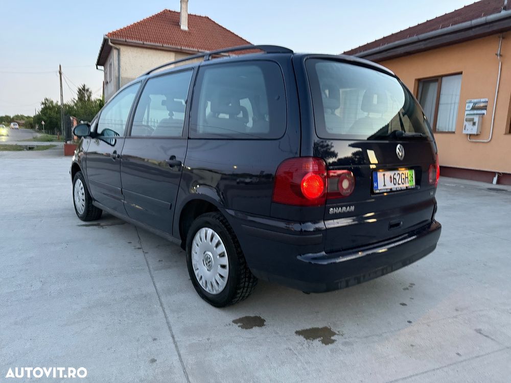 Volkswagen Sharan 1.9 TDI United II - 4