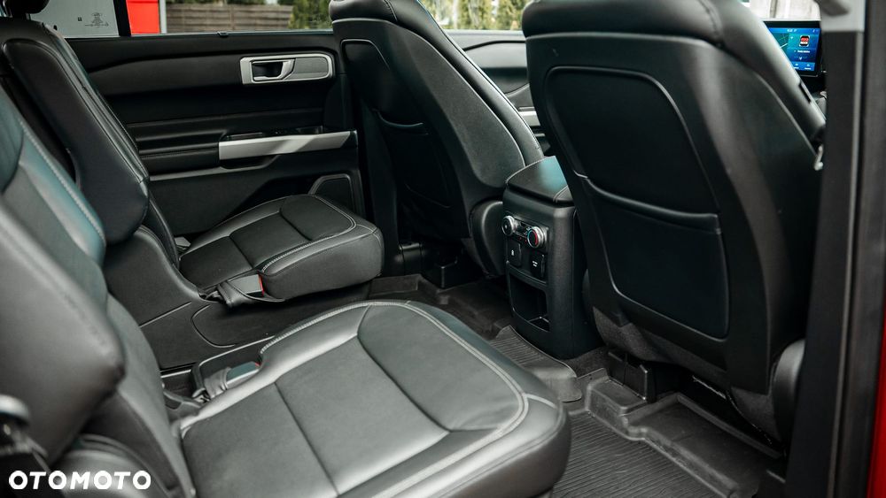 Ford Explorer - 20