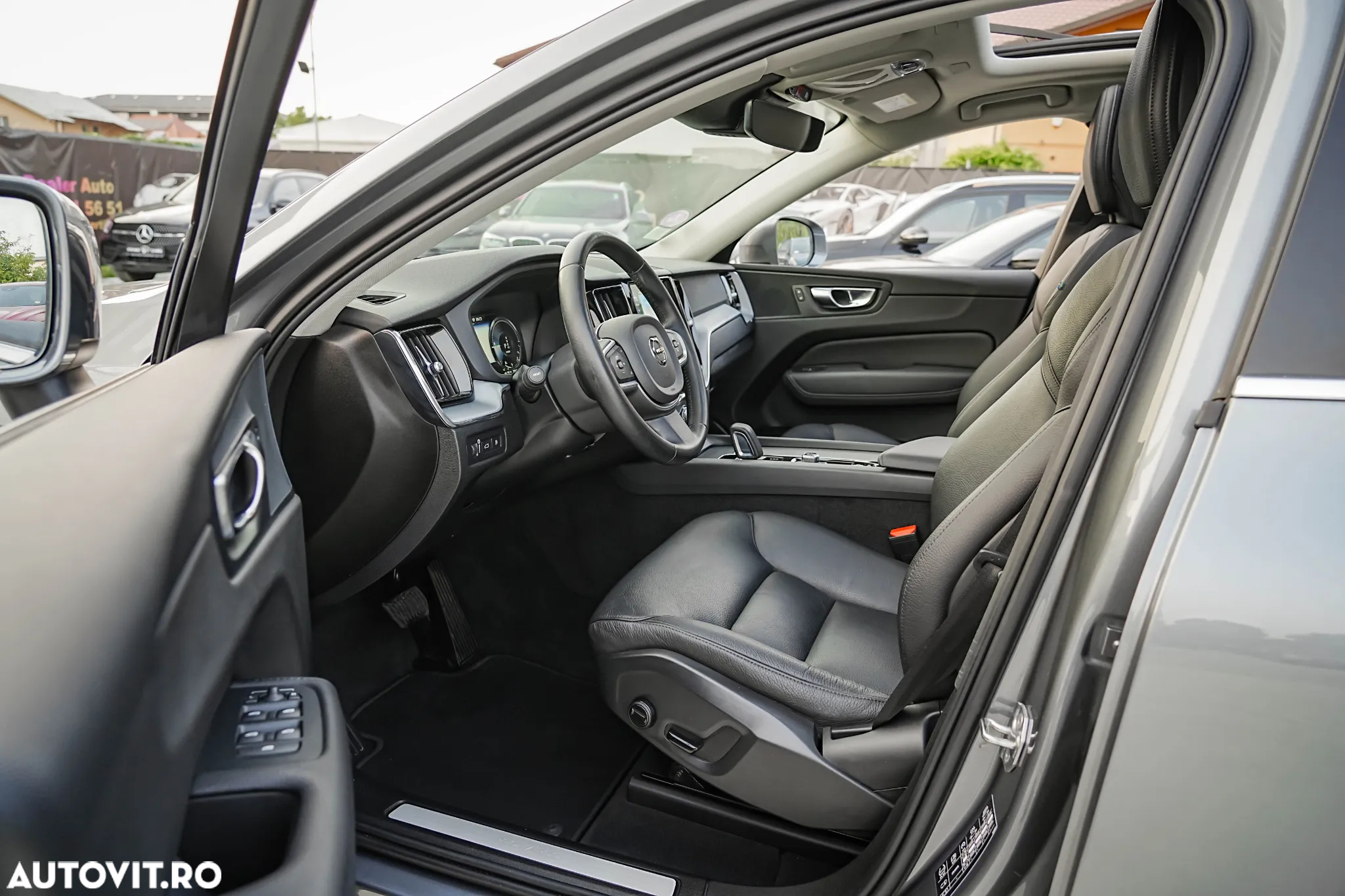 Volvo XC 60 T6 AWD Plug-in Hybrid Core - 20