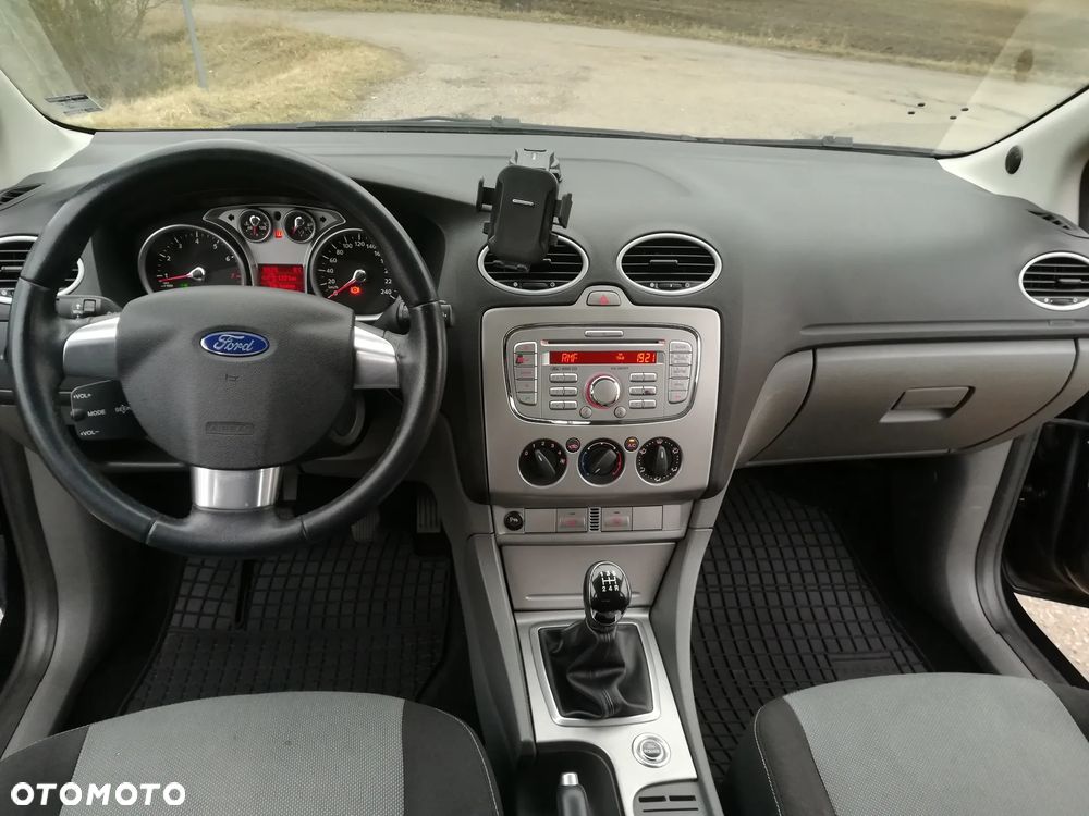 Ford Focus 1.8 Connection - 13