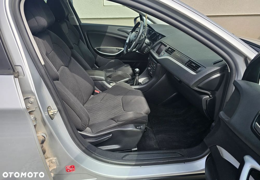 Citroën C5 2.0 HDi Dynamique Equilibre Navi - 18