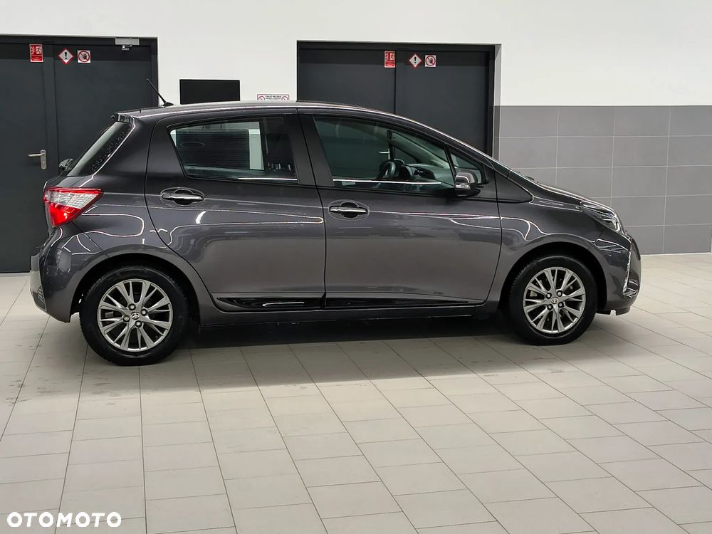 Toyota Yaris - 16