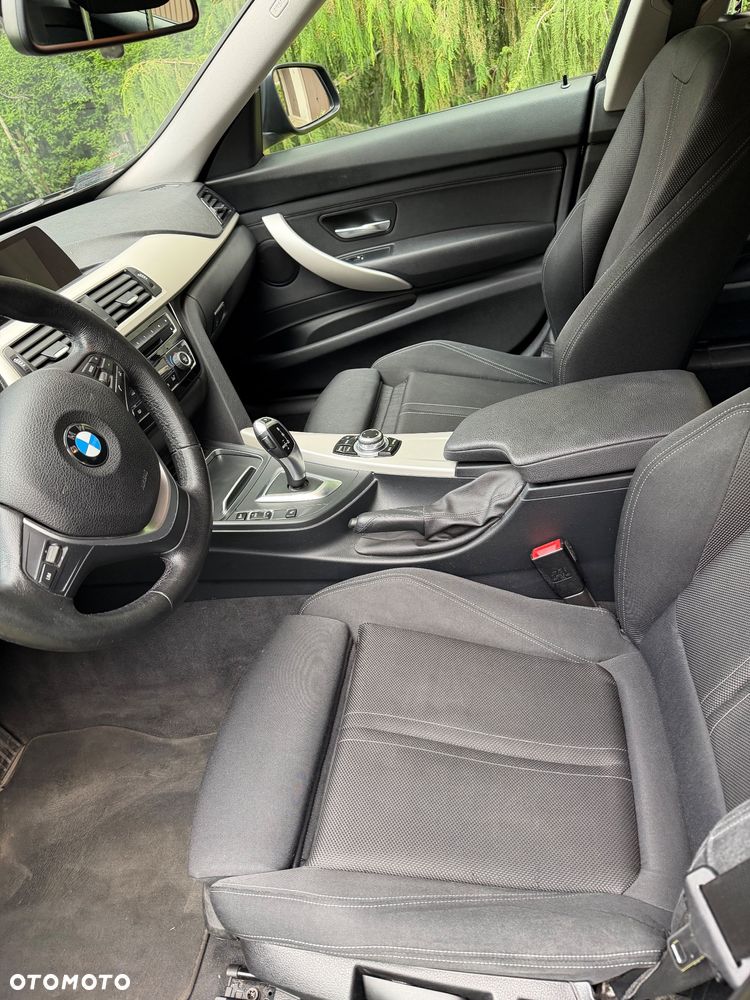 BMW 3GT 320i xDrive - 11