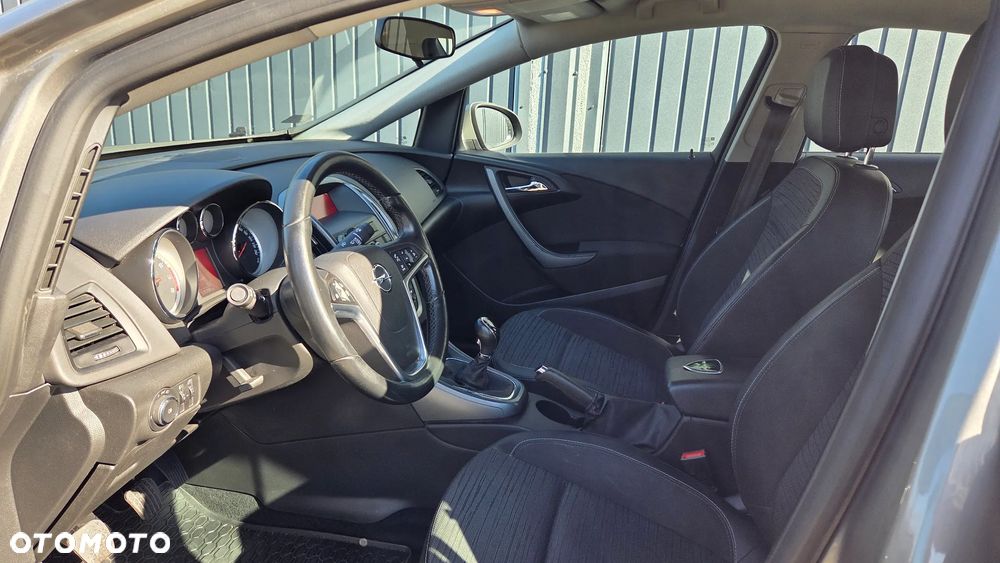 Opel Astra 1.6 Business EU6 - 2