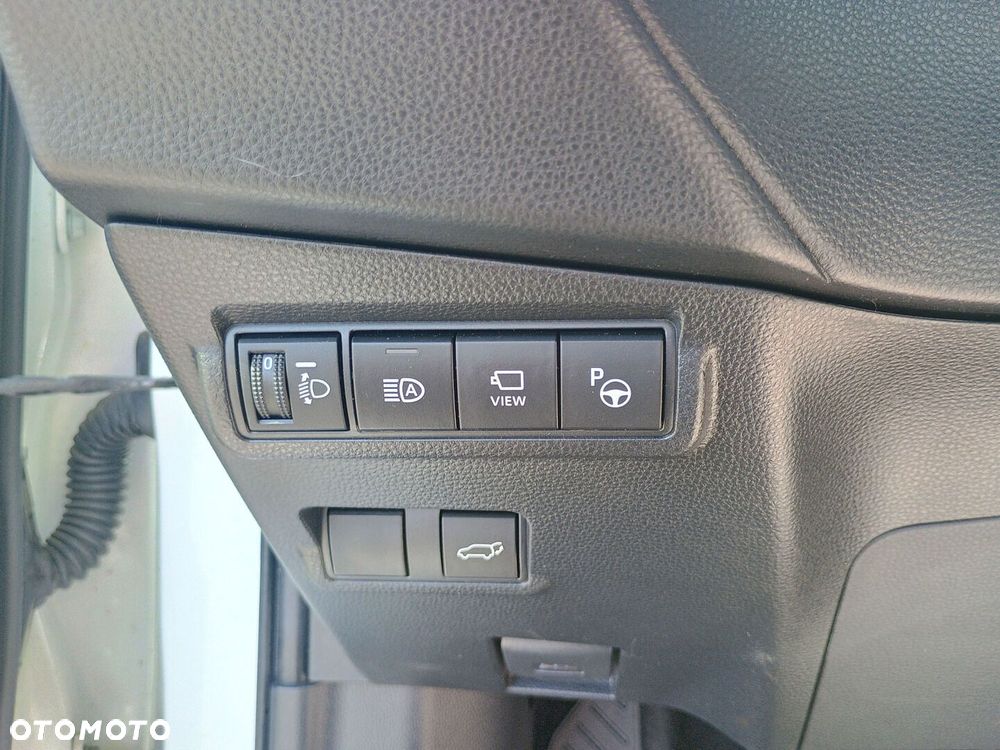 Toyota Corolla Cross 2.0 Hybrid Executive AWD - 19
