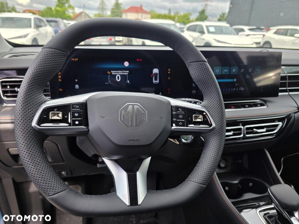 MG HS 1.5 T-GDI Excite DCT - 12