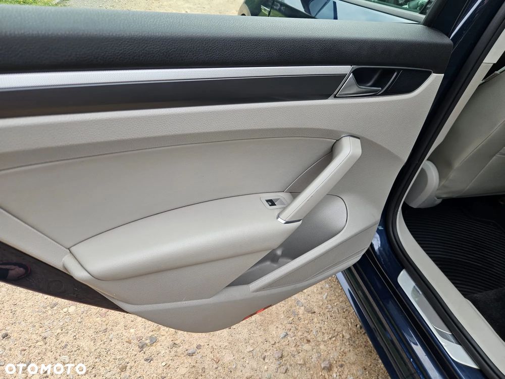Volkswagen Passat 2.0 TSI Elegance DSG - 13