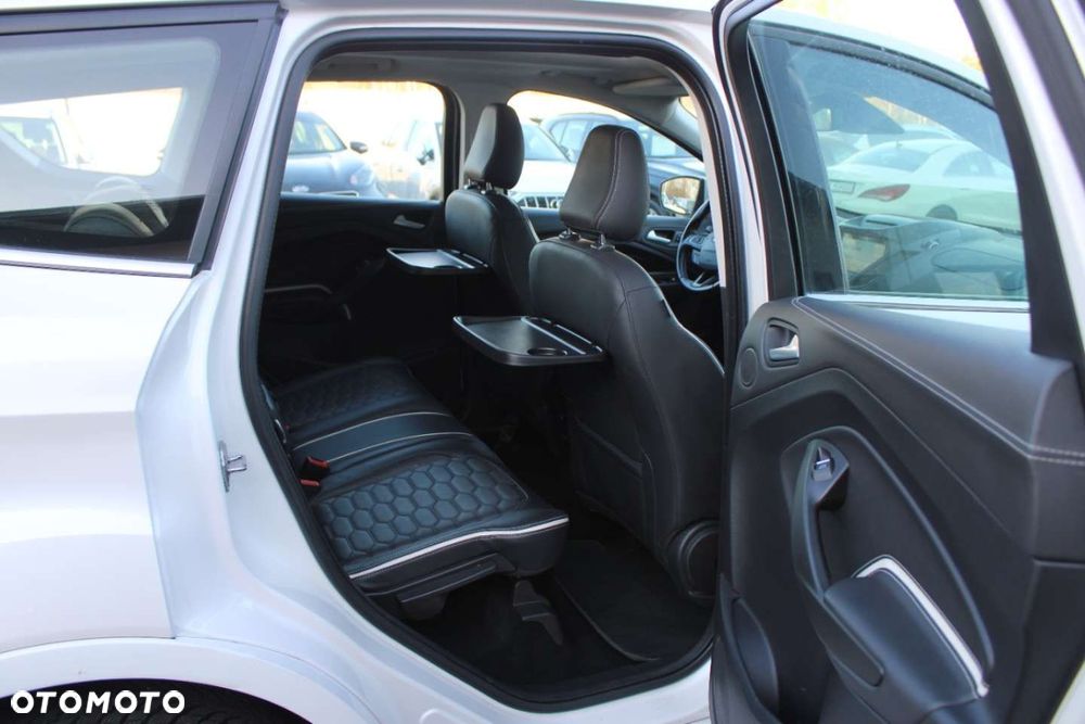 Ford Kuga 1.5 EcoBoost 2x4 Vignale - 28