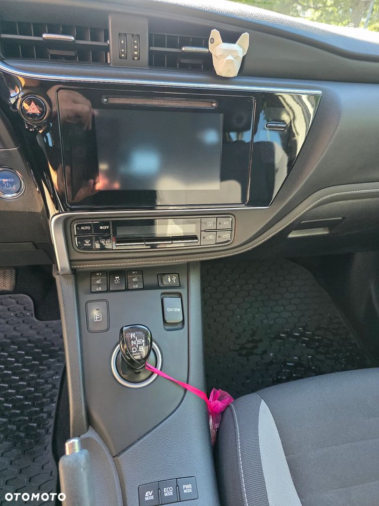 Toyota Auris - 18