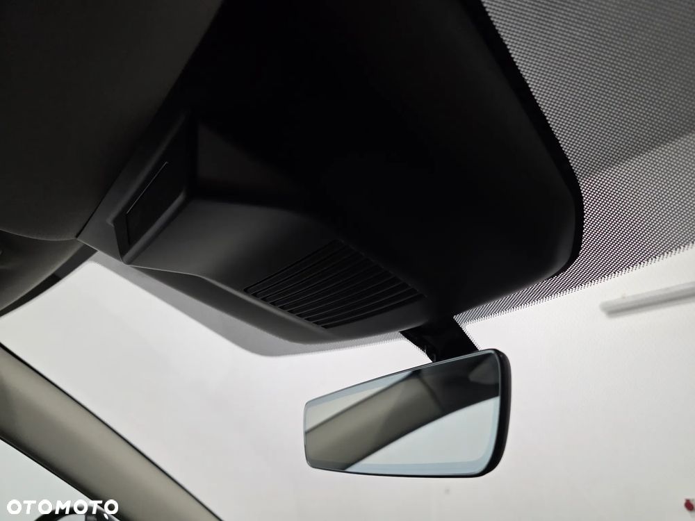 Nissan Qashqai 1.3 DIG-T MHEV Xtronic N-Connecta - 28
