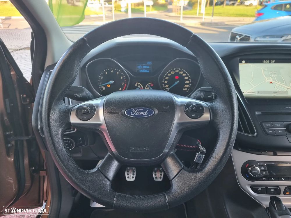 Ford Focus 1.0 SCTi Titanium Best - 18