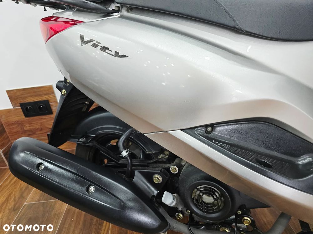 Yamaha Inny - 16