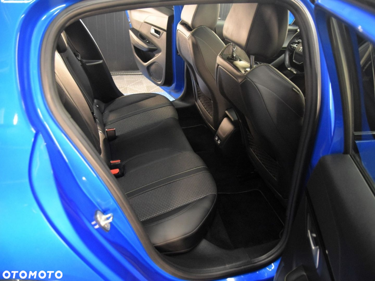 Peugeot 208 - 7