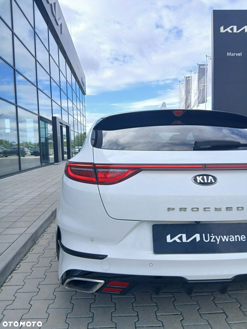 Kia ProCeed - 13