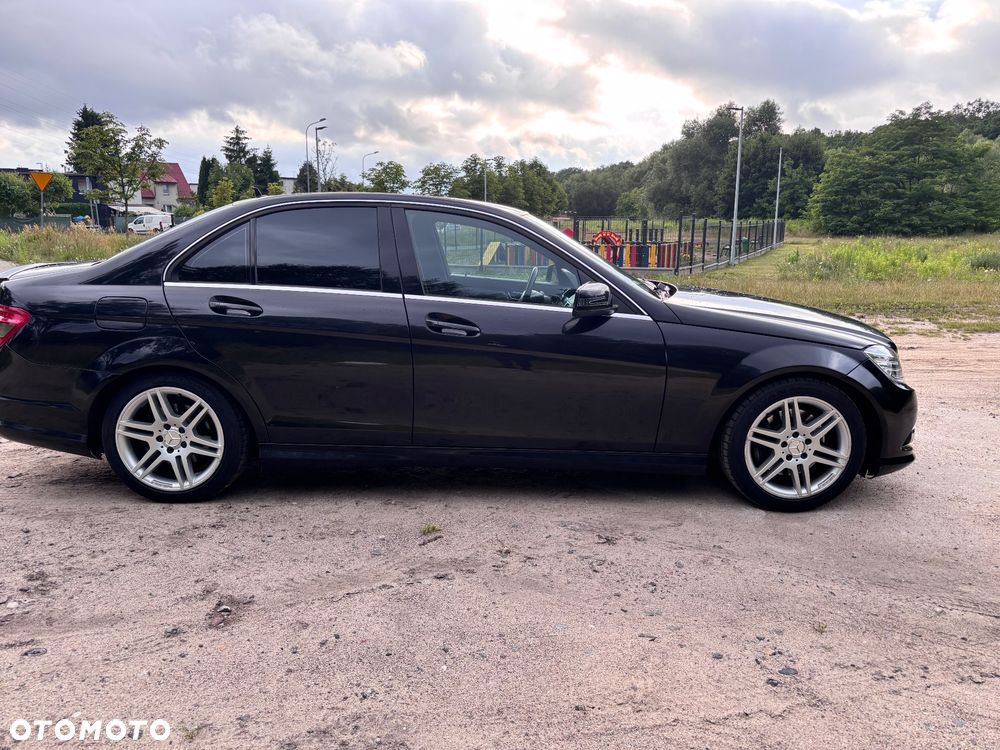 Mercedes-Benz Klasa C 320 CDI DPF 7G-TRONIC Avantgarde - 10