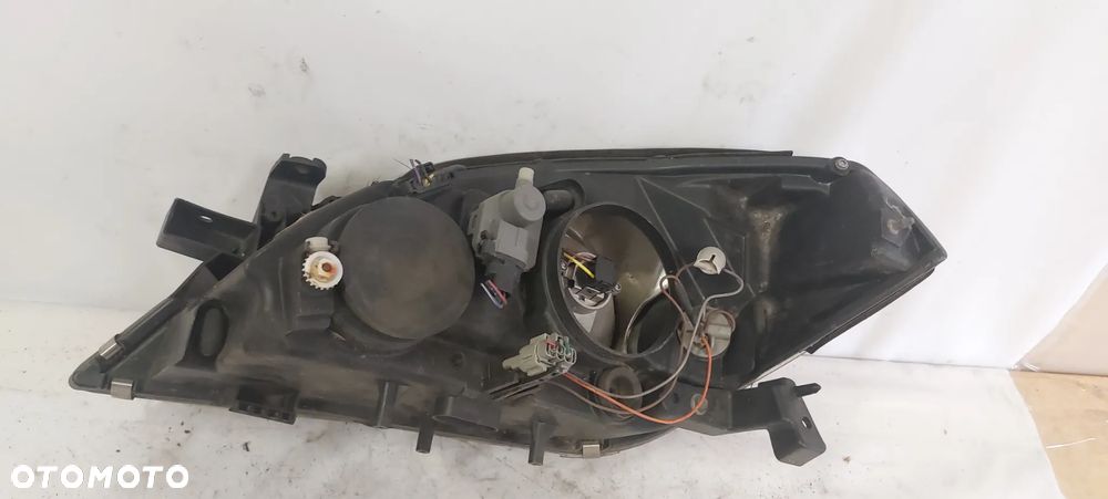 .  PRZOD PRZEDNIA LAMPA PRAWA NISSAN PRIMERA P12 - 5
