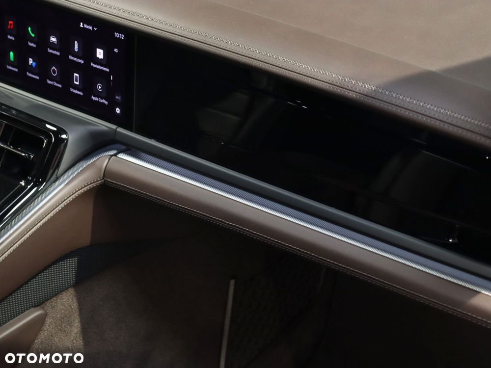 Porsche Panamera 4 E-Hybrid PHEV - 30