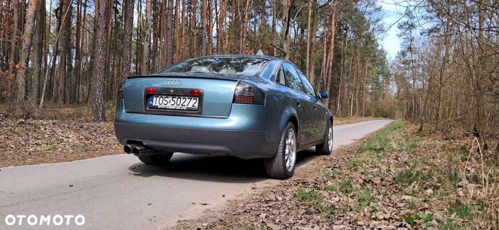 Audi A6 Limousine 2.4 - 8