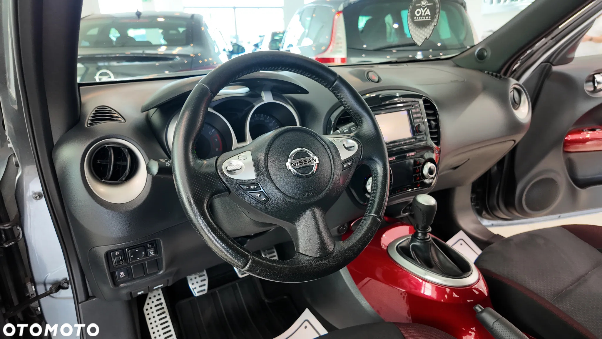 Nissan Juke 1.6 DIG-T Tekna - 25