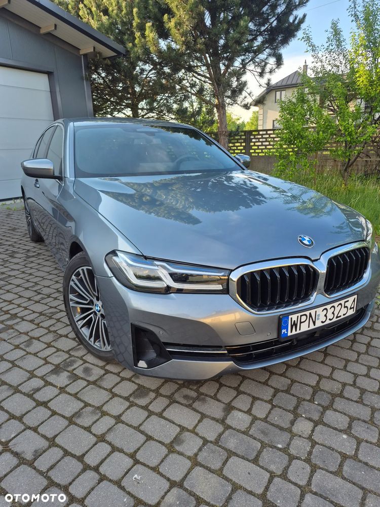 BMW Seria 5 520i Luxury Line sport - 2