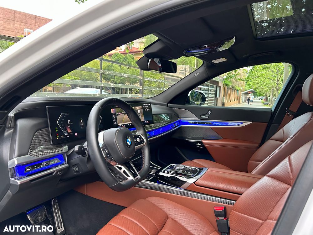 BMW Seria 7 730Ld xDrive MHEV - 8