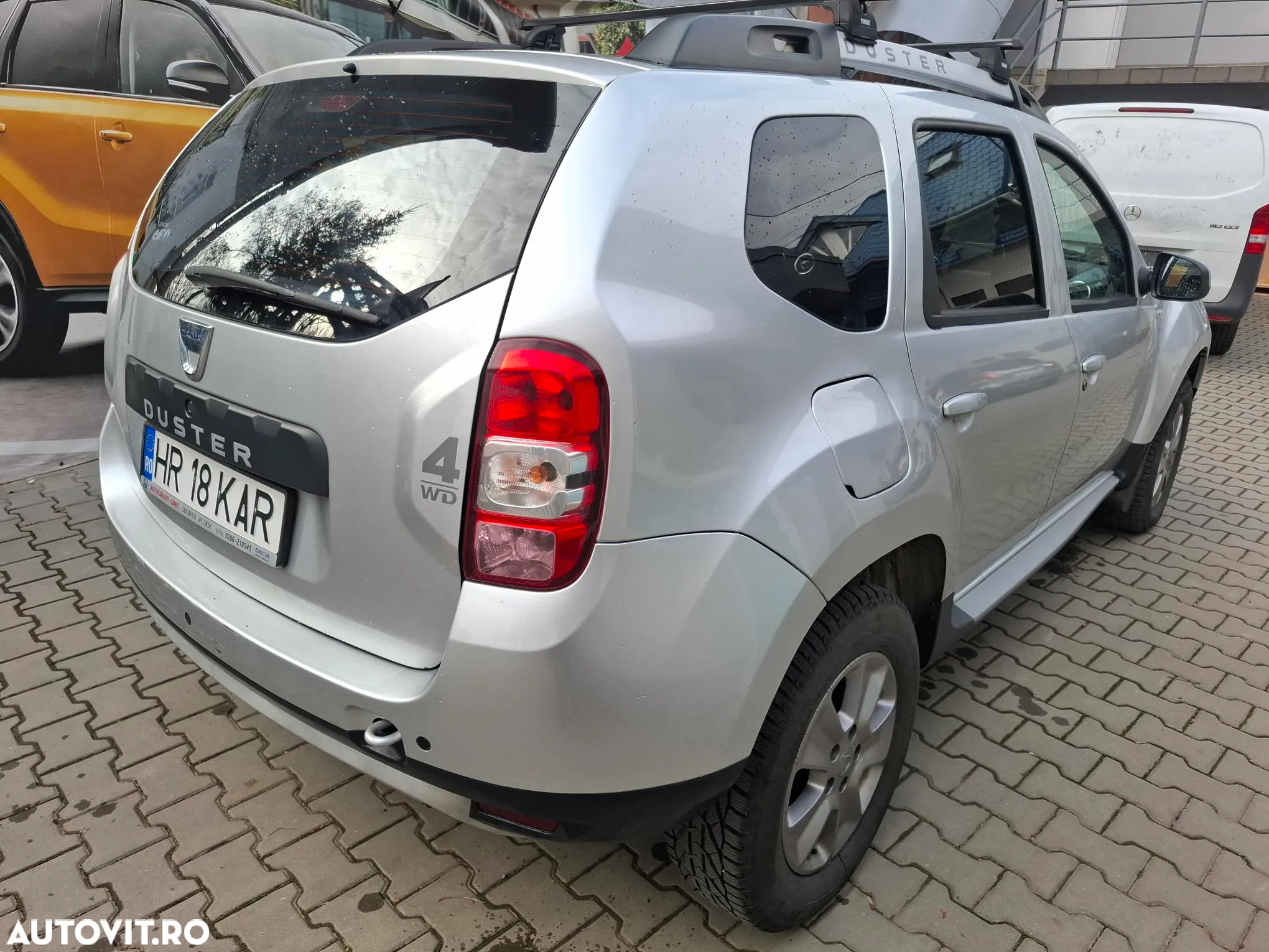 Dacia Duster 1.5 dCi 4x4 Laureate - 2